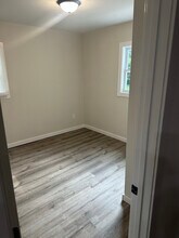 4233 E 38th St in Indianapolis, IN - Building Photo - Building Photo
