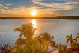 8800 Bay Pines Blvd, Unit 312 in St. Petersburg, FL - Building Photo - Building Photo