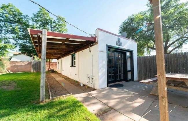 property at 3017 28th St