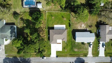 361 NW Friar St in Port St. Lucie, FL - Building Photo - Building Photo