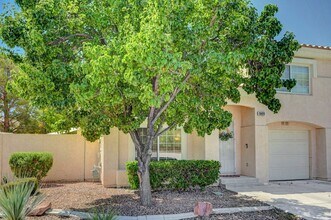 8409 Blazing Sun Ave in Las Vegas, NV - Building Photo - Building Photo