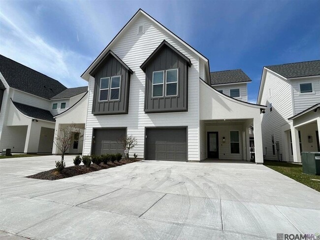 608 Lake Shelf Dr in Baton Rouge, LA - Foto de edificio - Building Photo