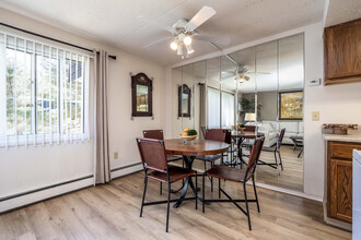 Tanglewood Apartments in Erie, PA - Foto de edificio - Building Photo