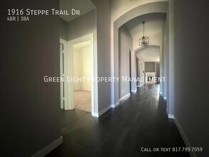 1916 Steppe Trl Dr in Aubrey, TX - Building Photo - Building Photo