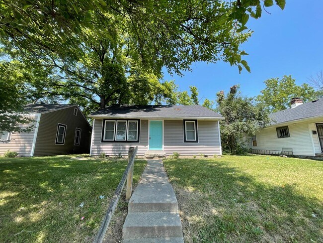 4012 E 30th St in Indianapolis, IN - Building Photo - Building Photo
