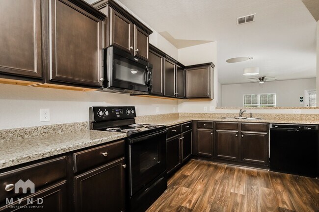 6030 Southern Vis in San Antonio, TX - Foto de edificio - Building Photo