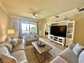 17941 Bonita National Blvd in Bonita Springs, FL - Foto de edificio - Building Photo