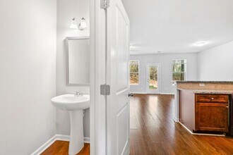 5872 Taka Ln in Stonecrest, GA - Building Photo - Building Photo