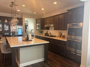 2735 Crown Ct in Ontario, CA - Building Photo - Building Photo