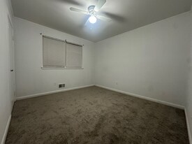 8xxx Barrett Pl in Fort Washington, MD - Building Photo