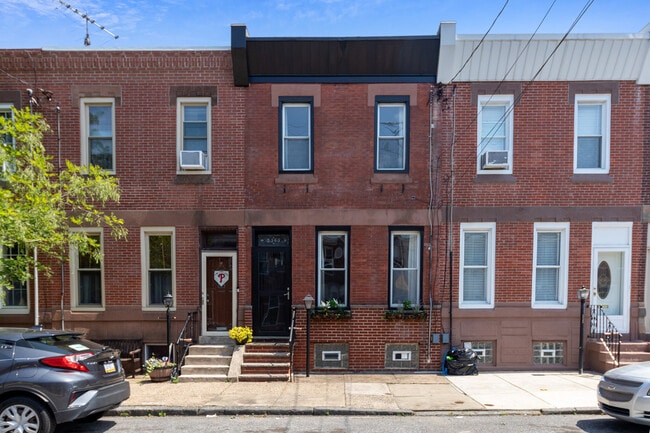 property at 2545 Cedar St