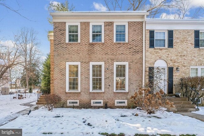 property at 8624 Burling Wood Dr