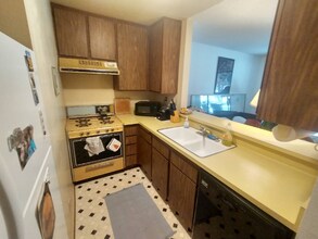 340 Orange Blossom in Irvine, CA - Building Photo - Building Photo