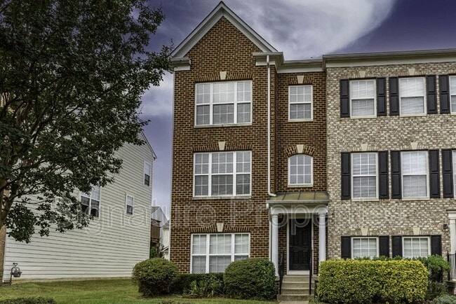 property at 1112 Hampton St
