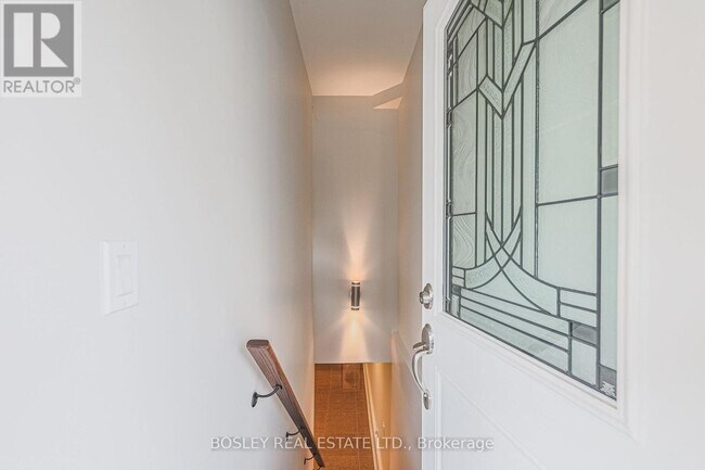 703 Sammon Ave in Toronto, ON - Building Photo - Building Photo