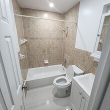 308 SW 76th Terrace in North Lauderdale, FL - Building Photo - Building Photo