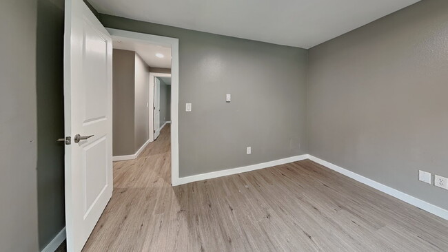 1105 S Woodlawn St in Tacoma, WA - Building Photo - Building Photo