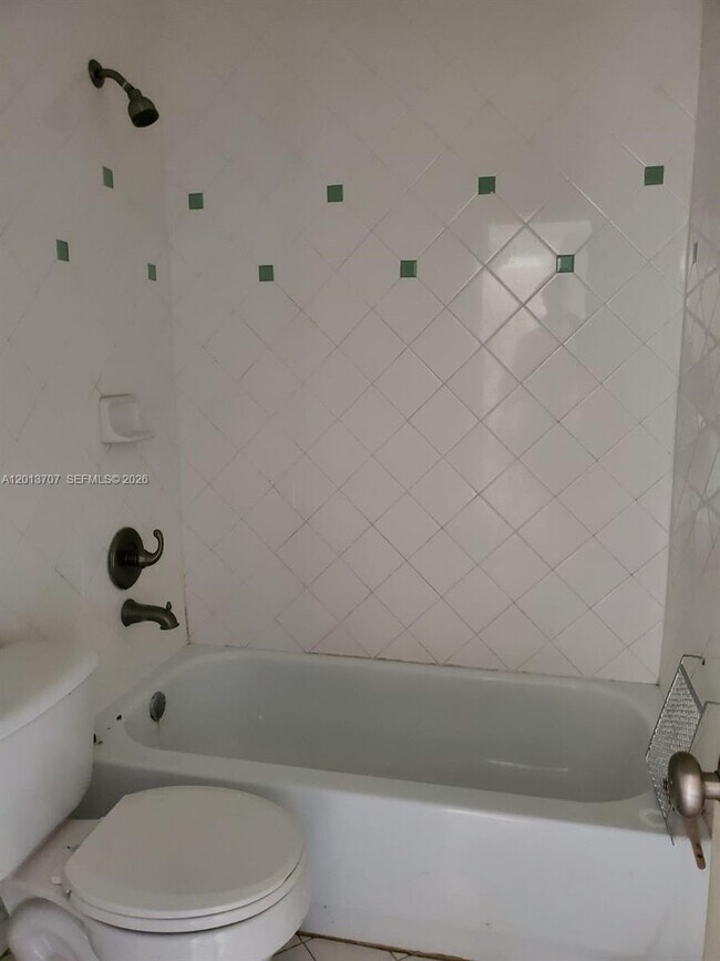 3015 NW 118th Dr in Coral Springs, FL - Building Photo - Building Photo