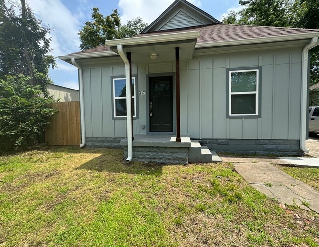 317 S Xanthus Ave in Tulsa, OK - Building Photo - Building Photo