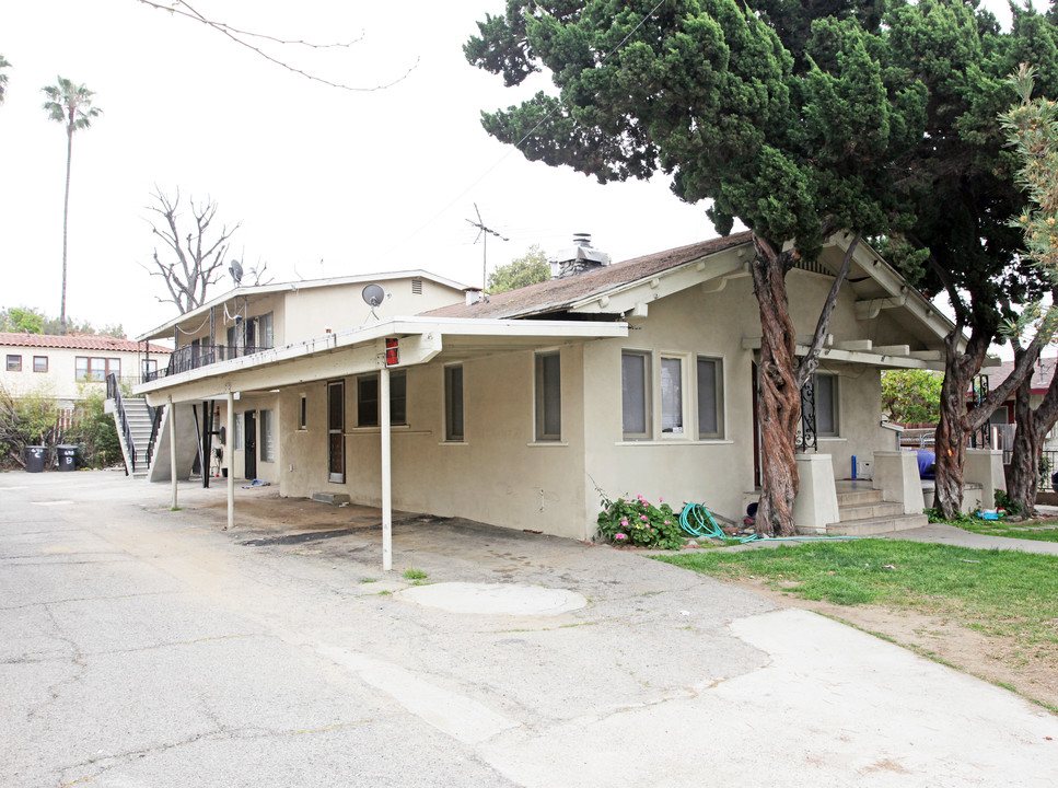 696-698 Wisconsin St in Pomona, CA - Building Photo