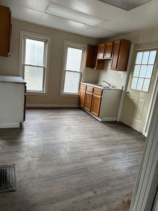 123 Kentucky Ave in Monroe, MI - Building Photo