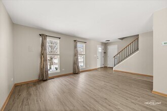 2477 Smithfield Ct in Aurora, IL - Building Photo - Building Photo