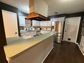 16002 Havenhurst Dr in Houston, TX - Building Photo - Building Photo