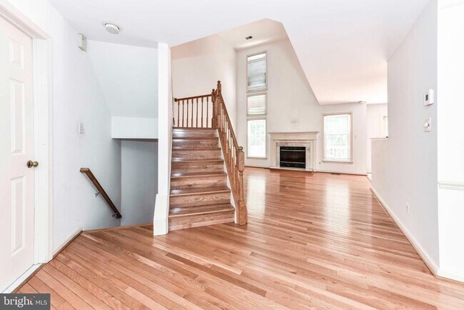 property at 7709 Rockledge Ct