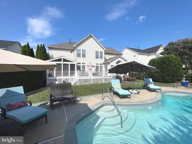 property at 513 Glenbrook Dr