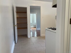 49 5th St in New Rochelle, NY - Building Photo - Building Photo