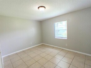 2427 Chase Ave in Sanford, FL - Building Photo - Building Photo
