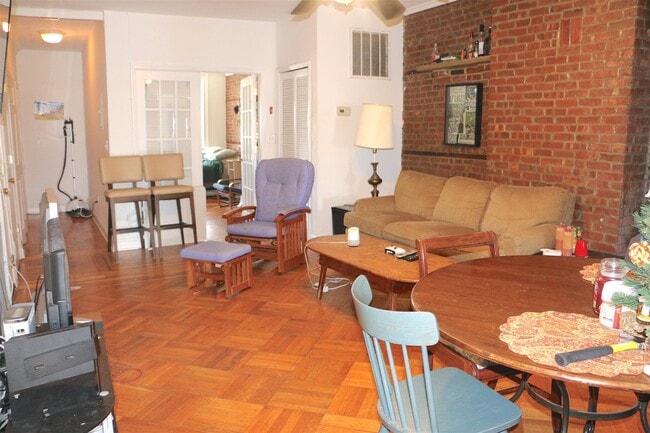 405 Washington St in Hoboken, NJ - Building Photo - Building Photo