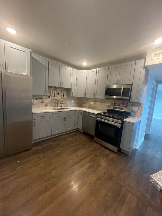 12 E 112th St in Chicago, IL - Building Photo