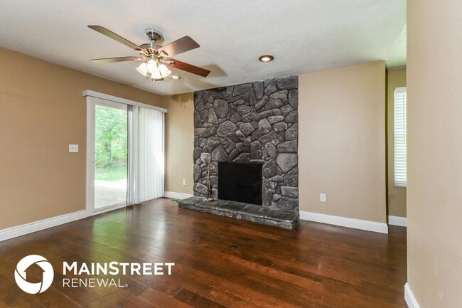 711 Levin Dr in O'Fallon, MO - Building Photo - Building Photo