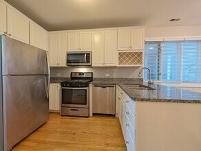 1547 W Walton St in Chicago, IL - Building Photo - Building Photo