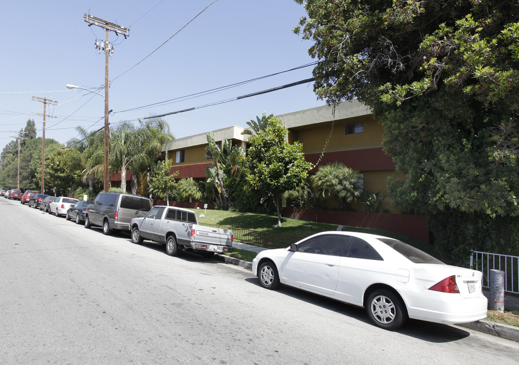 11741-11747 Gilmore St in North Hollywood, CA - Foto de edificio