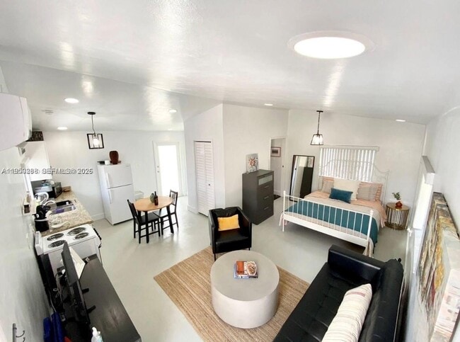 14036 NW 3rd Ave in Miami, FL - Building Photo - Building Photo