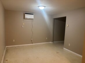 1071 Kathryn in Columbia, MO - Building Photo - Building Photo