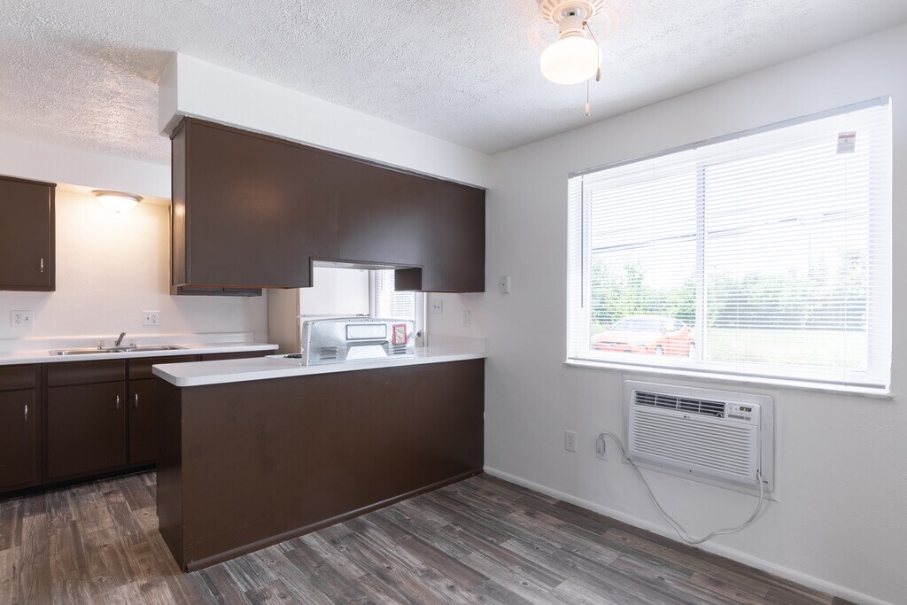 Broadmoor Apartments Trotwood, OH Apartments