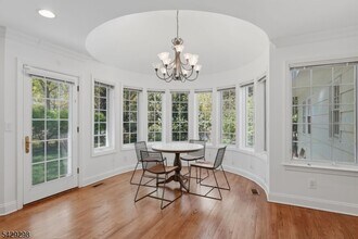18 Tennyson Dr in Millburn, NJ - Building Photo - Building Photo