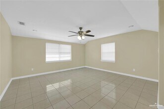 19 S 9th St in McAllen, TX - Building Photo - Building Photo