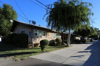 1434-1444 S Juniper St in Escondido, CA - Building Photo - Building Photo