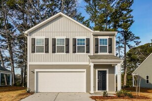 745 Shepard Rock Dr in Zebulon, NC - Building Photo