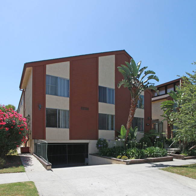 Thompson Ave Apartments in Glendale, CA - Building Photo - Building Photo