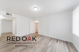 6928 Agnes Ave, Unit 1 in Los Angeles, CA - Foto de edificio - Building Photo