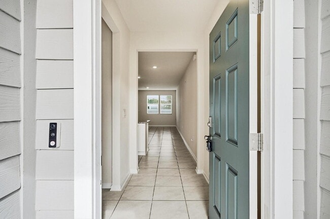 165 Redbud Rd in Palm Coast, FL - Building Photo - Building Photo