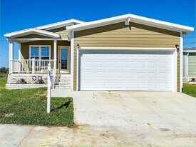 34873 Robins Song Rd in Zephyrhills, FL - Building Photo