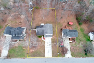 70 Burdell Dr in Covington, GA - Building Photo - Building Photo