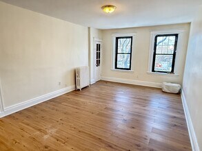 1754 Commonwealth Ave, Unit 5 in Boston, MA - Building Photo - Building Photo