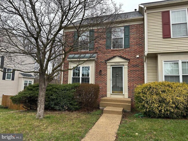 14560 Woodgate Manor Cir in Centreville, VA - Building Photo - Building Photo